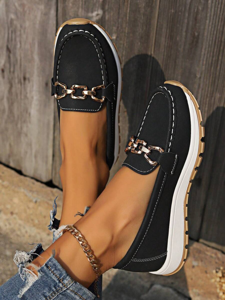 カリアナ | スタイリッシュなカジュアルローファー