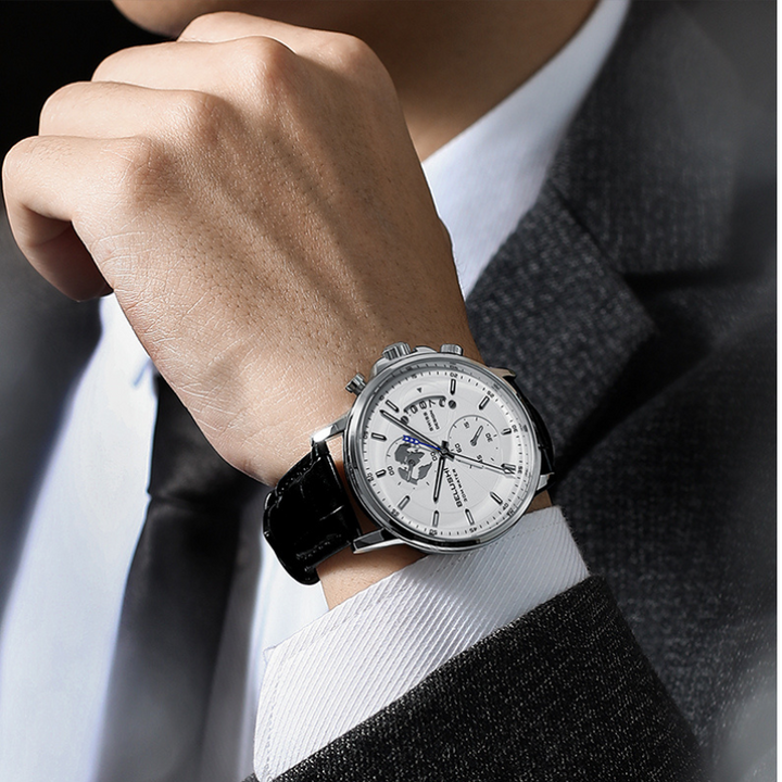 スポーツクォーツ腕時計 Ur™ オルセン＆オルセン