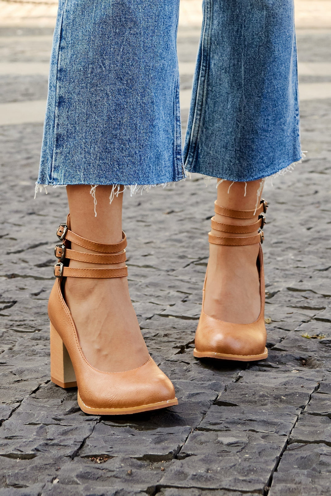 コンフォートプレミアム | エレガントなヒールシューズ