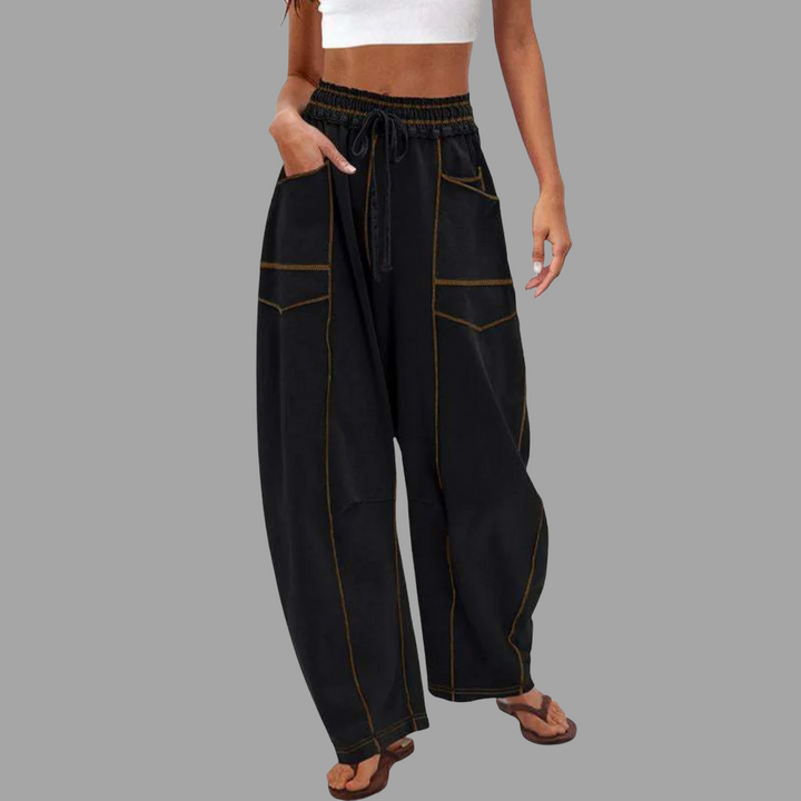 快適な ゆったりとしたパンツ