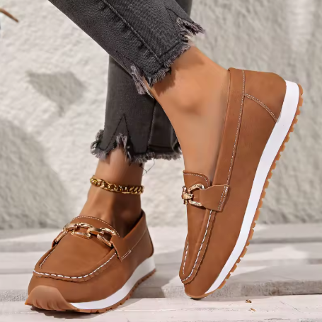 カリアナ | スタイリッシュなカジュアルローファー